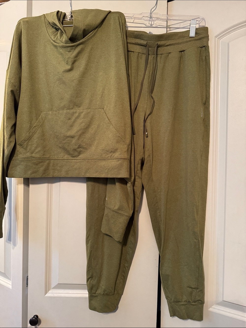 Fabletics Olive Green Womens lightweight Jogger Pants and Hoodie